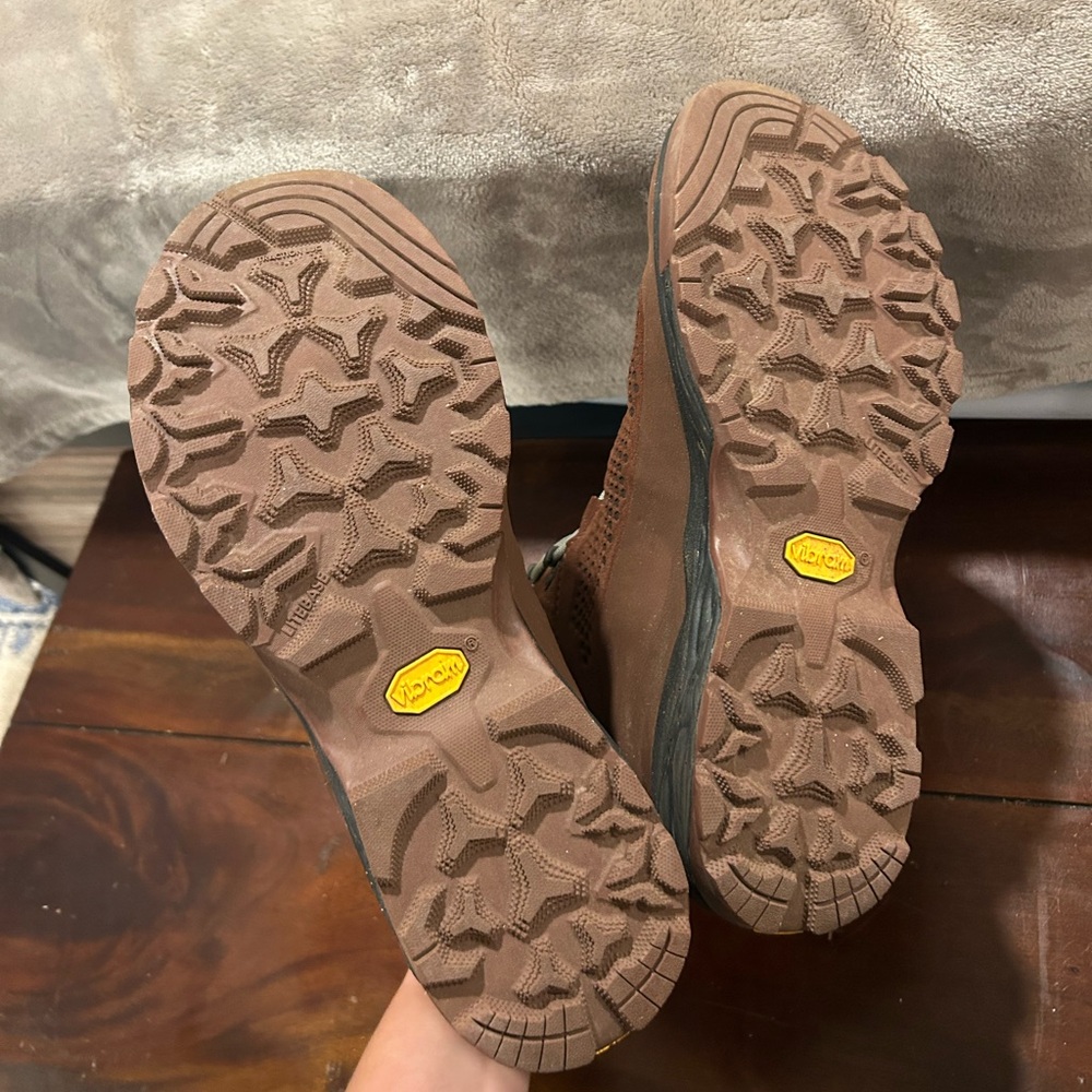 Vasque Torre AT GTX Hiking Boots Sz 9.5 - Picture 7 of 11